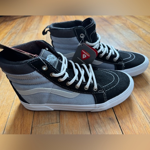 Vans MTE Black and Blue High-Top Sneakers NWT - Picture 7 of 16